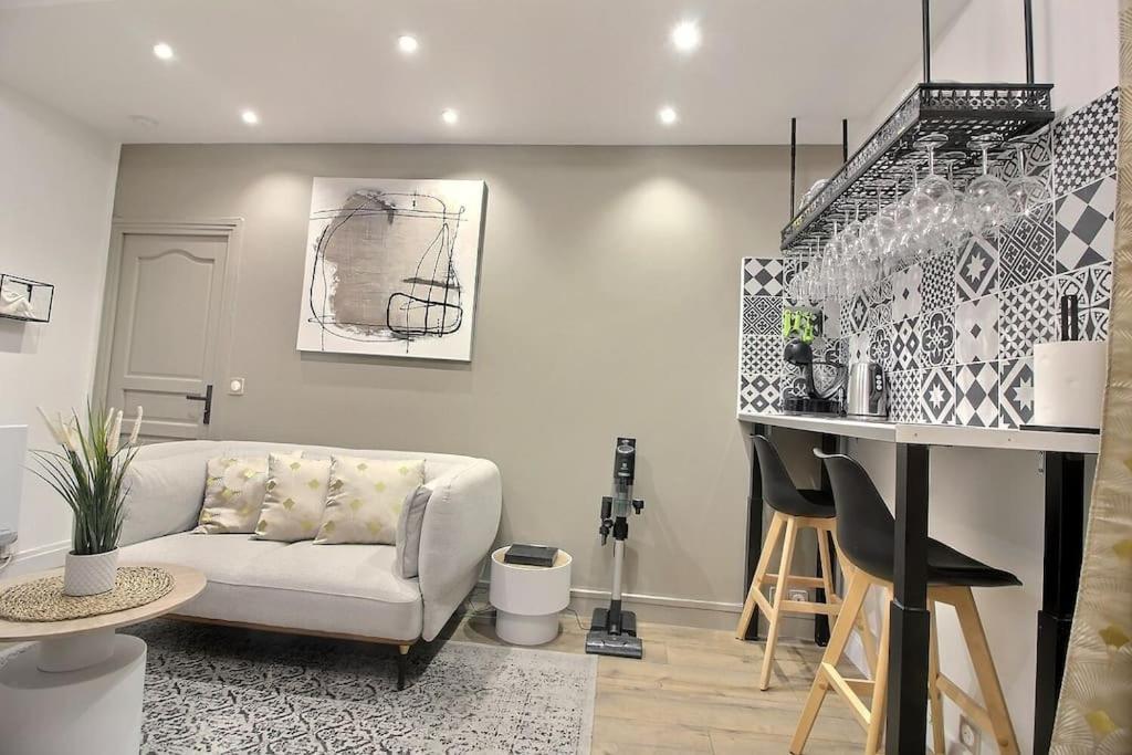 La Demeure Des 3 Colombes Apartment Боа-Коломб Екстериор снимка
