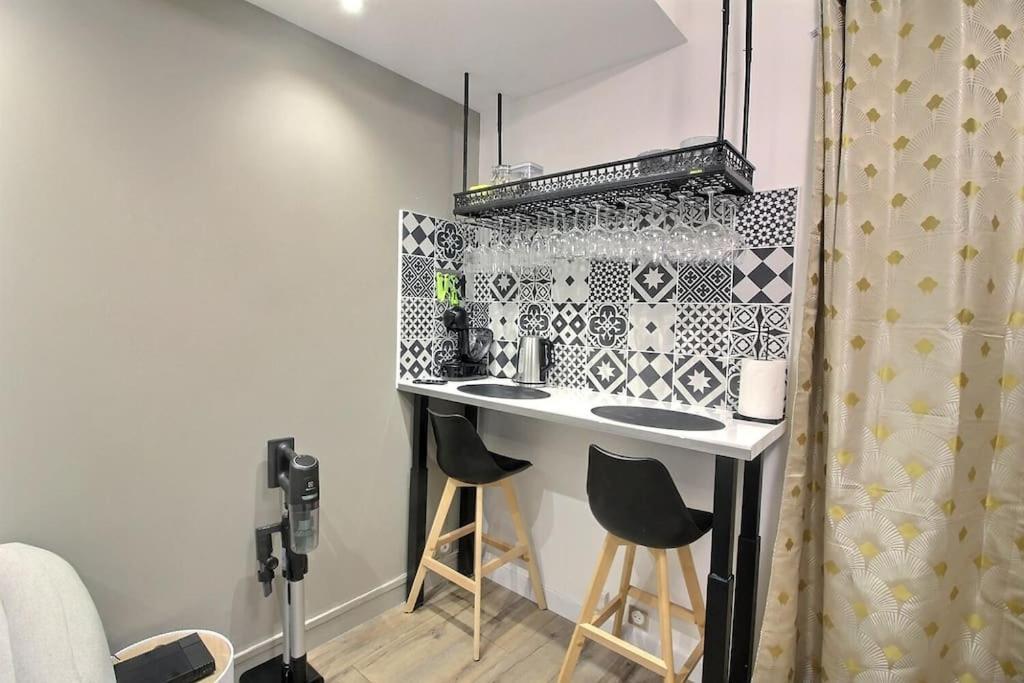 La Demeure Des 3 Colombes Apartment Боа-Коломб Екстериор снимка