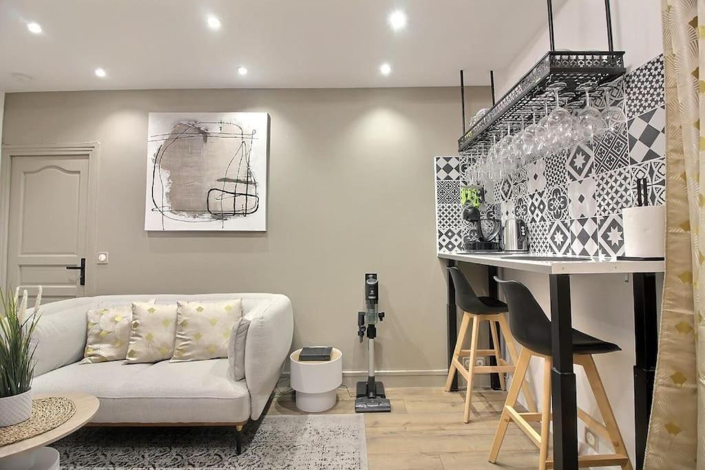 La Demeure Des 3 Colombes Apartment Боа-Коломб Екстериор снимка