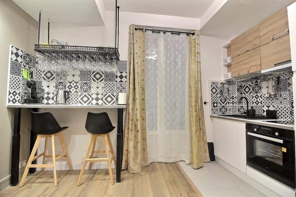 La Demeure Des 3 Colombes Apartment Боа-Коломб Екстериор снимка